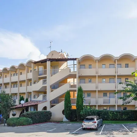 Apartment Vue Mer: Retreat With Pool Antibes