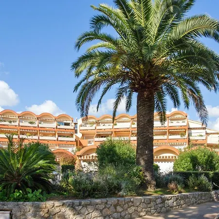 Apartment Vue Mer: Retreat With Pool Antibes