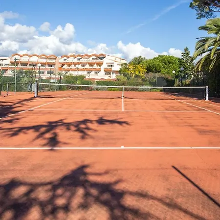 Vue Mer: Retreat With Pool * Antibes